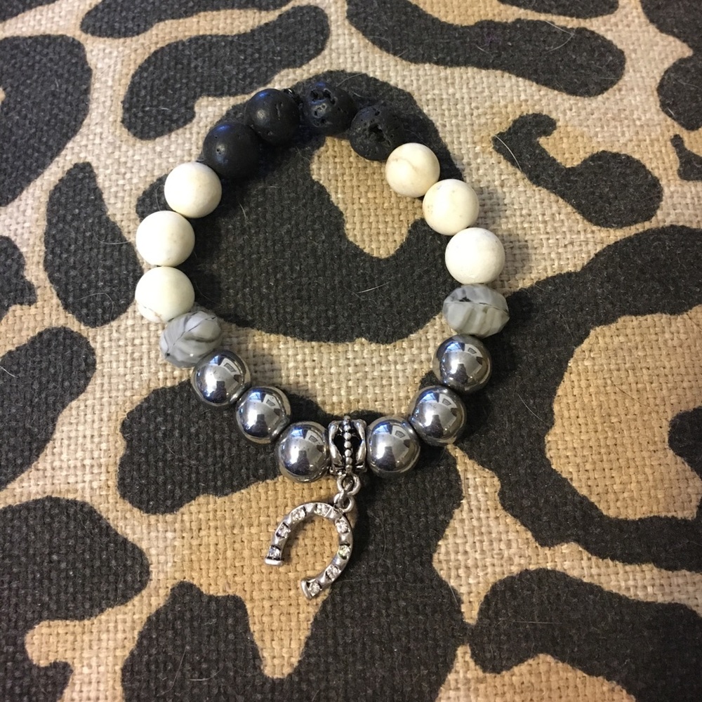Bead bracelet