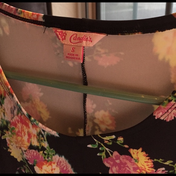 Floral "Candies" Dress. - Picture 3 of 3