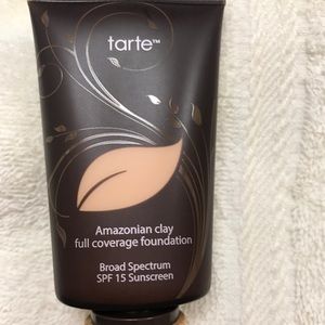 Tarte Amazonian Clay Foundation-- Light medium