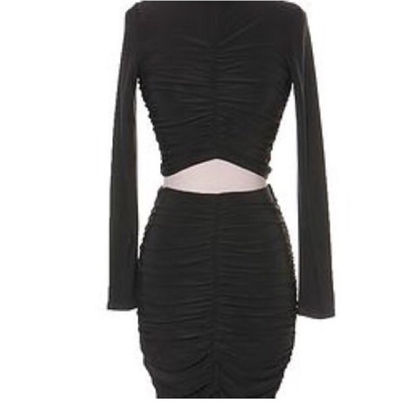 Two piece set - Picture 2 of 3