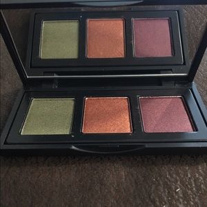 Naked cosmetic urban rustic palette