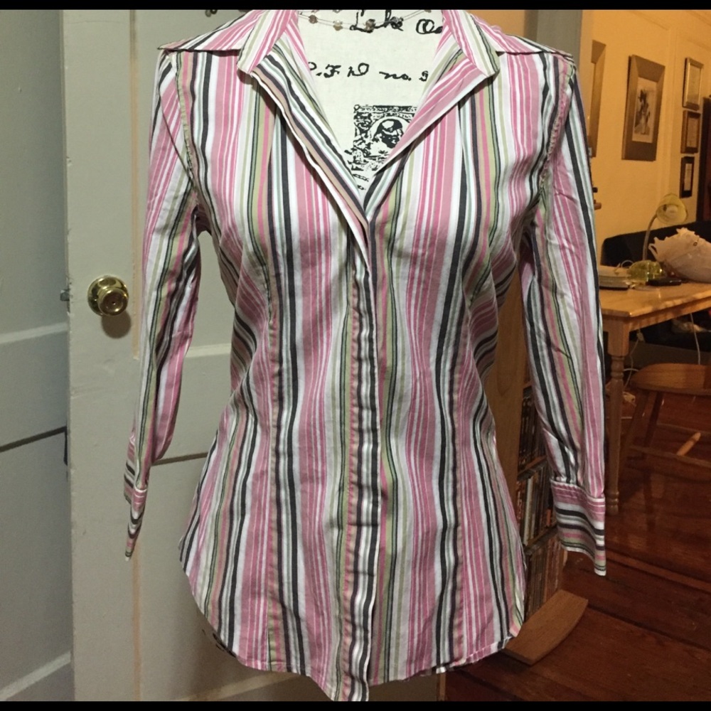 EUC Express button down shirt 👚