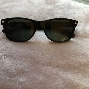 Ray Ban Classic Wayfarer
