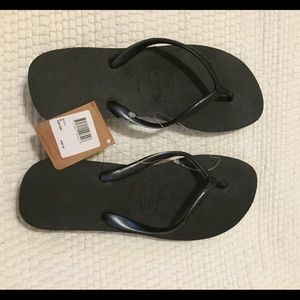 NWT havaianas wedge flip flop