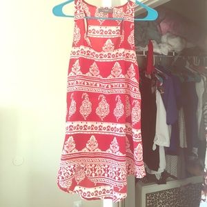 Umgee, M, red and cream tank top