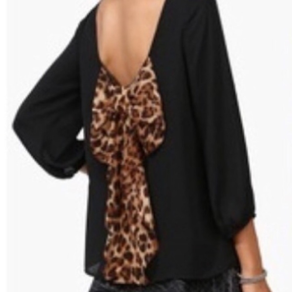 Boutique bow top🎀