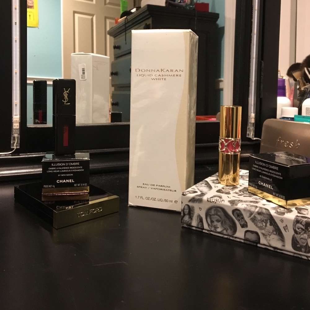 Donna Karan Liquid Cashmere White EDP 1.7 fl. Oz.