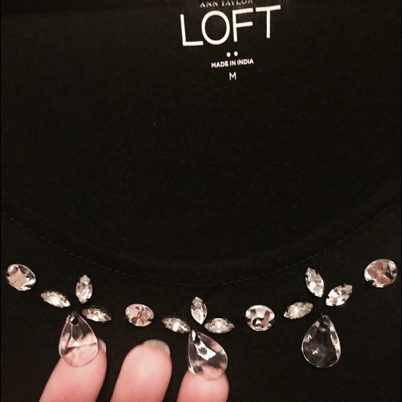 💝Ann Taylor Black Top Pretty Neckline Detail💝 - Picture 2 of 6