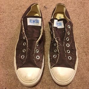 Size 9 pair of brown converse