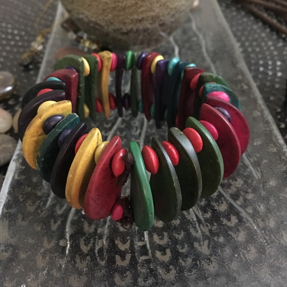 Multicolored bracelet