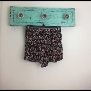 floral shorts