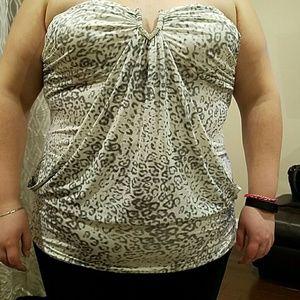 Grey and white leopard tube top