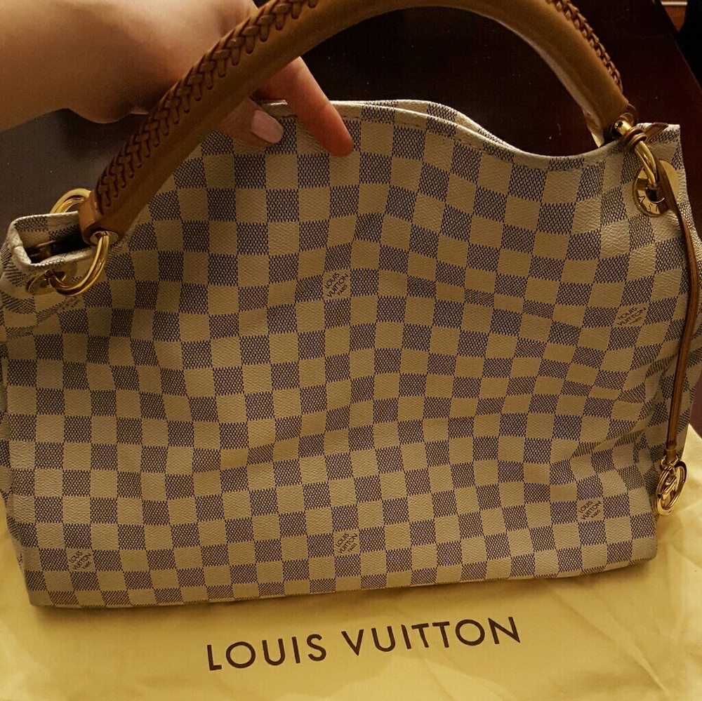 Authentic Louis Vuitton Artsy MM Damier Azur Canva