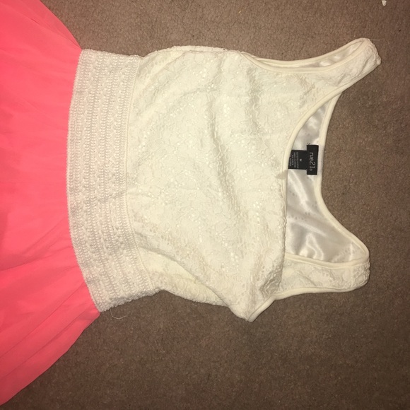 Dress - Picture 3 of 3