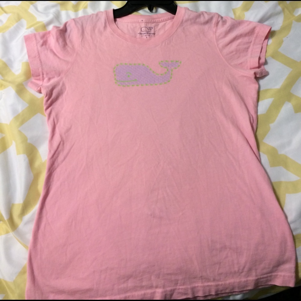Vineyard vine ladies size large shirt.