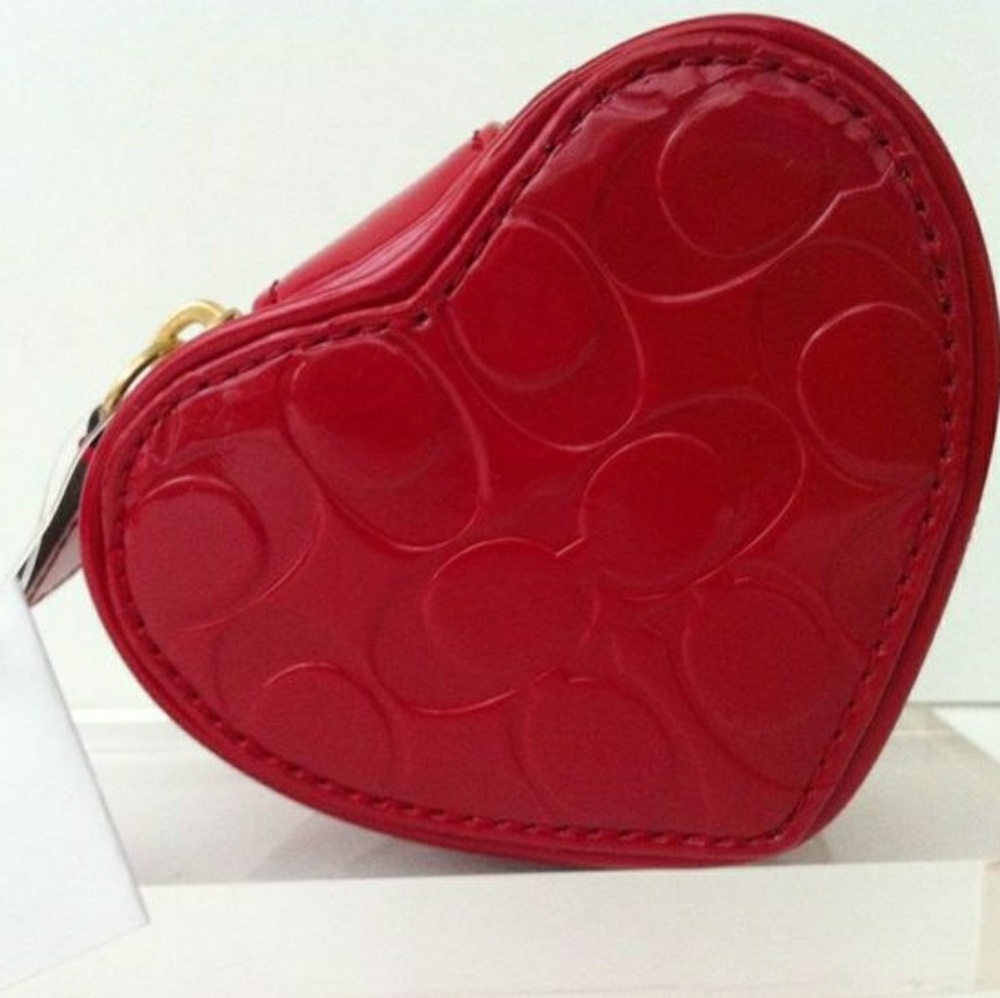 ❌SOLD!❌ ❤️ COACH EMBOSSED HEART JEWELRY CASE/POUCH