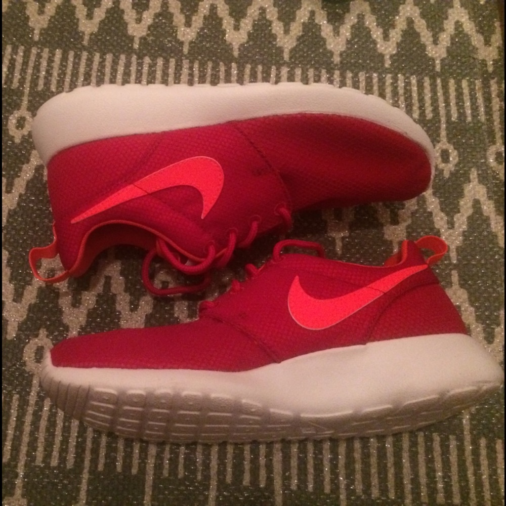 Nike Roshe One running shoes EU 34