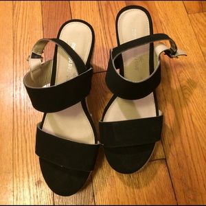 Black Wedges