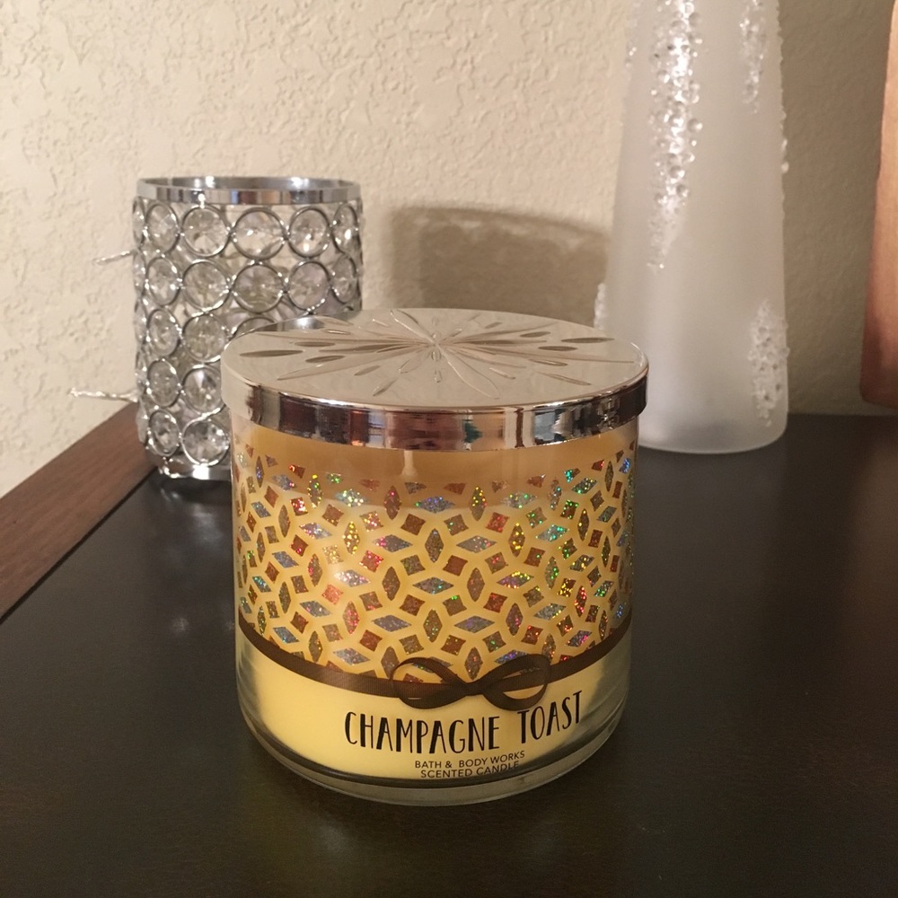 Bath and Bodyworks 3 wick candle