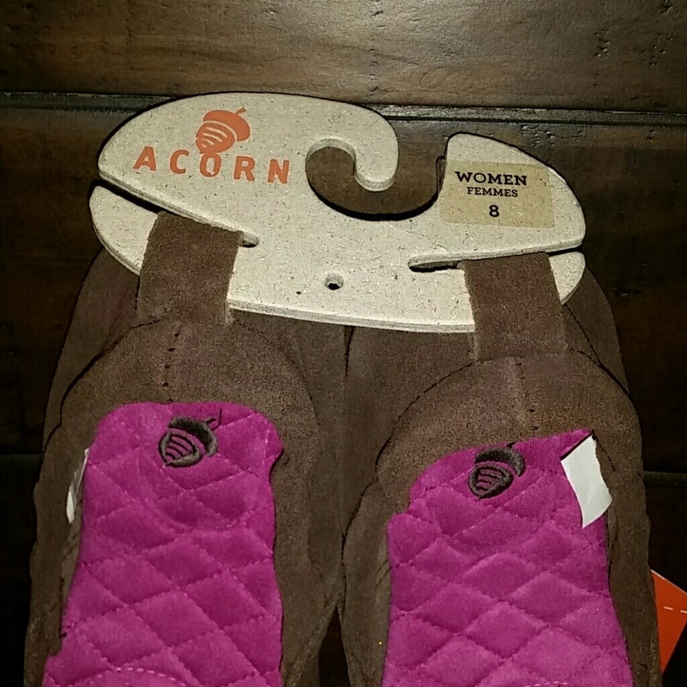 Acorn Comfy Leather Flats;-)