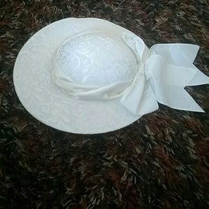 White wedding Hat