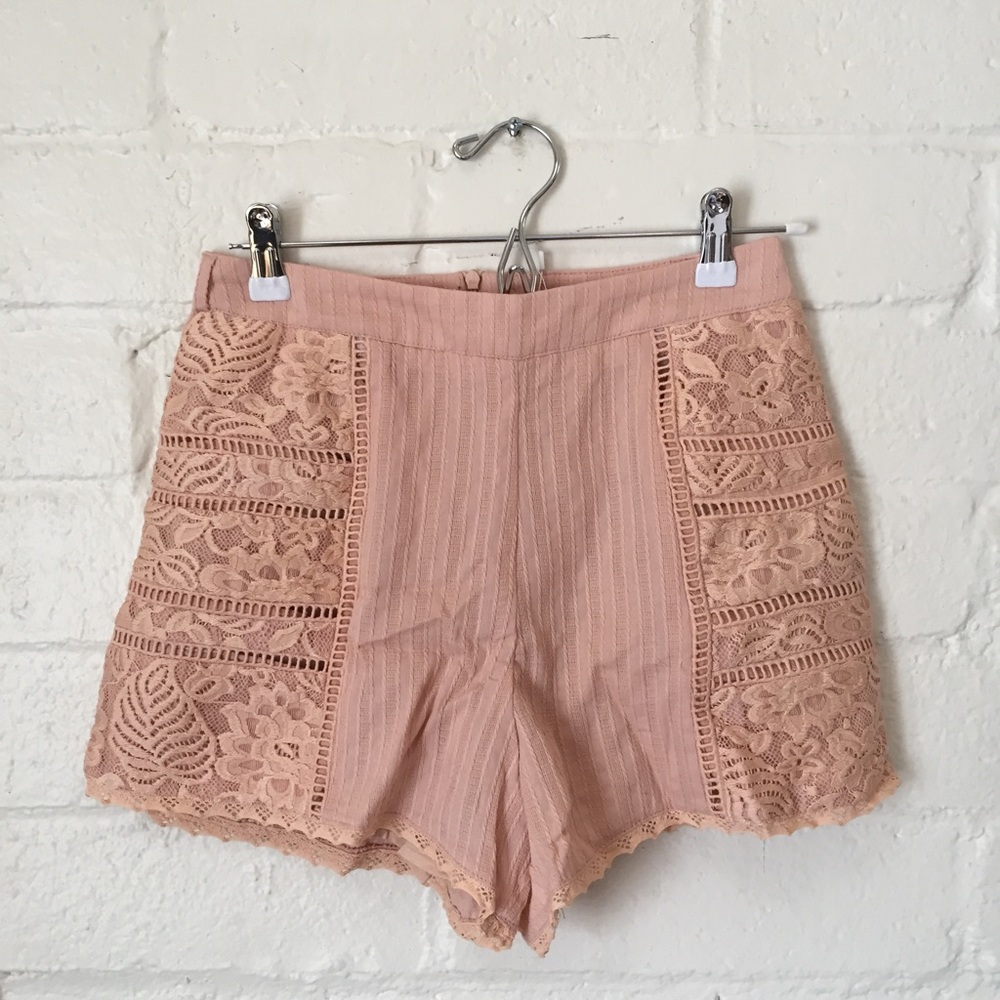 NWT Blush Linen + Lace Shorts
