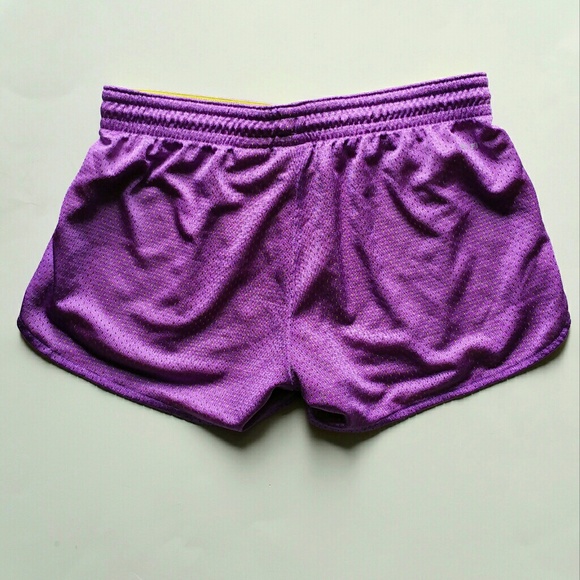Nike running shorts - Picture 2 of 3