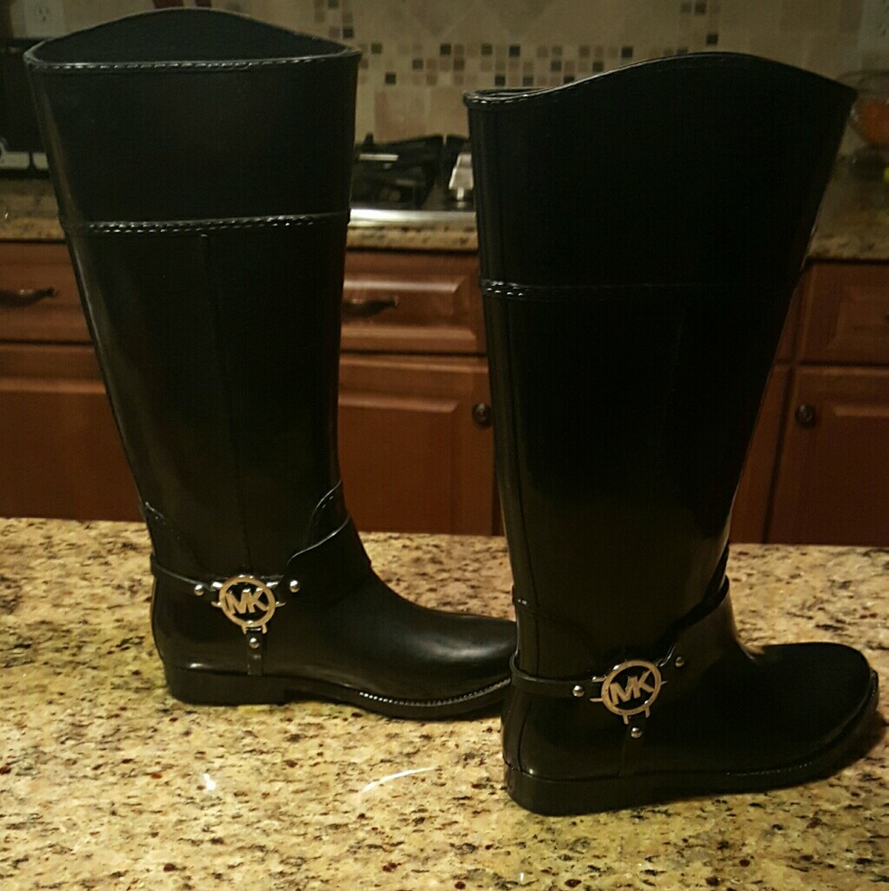 Michael kors rain boots