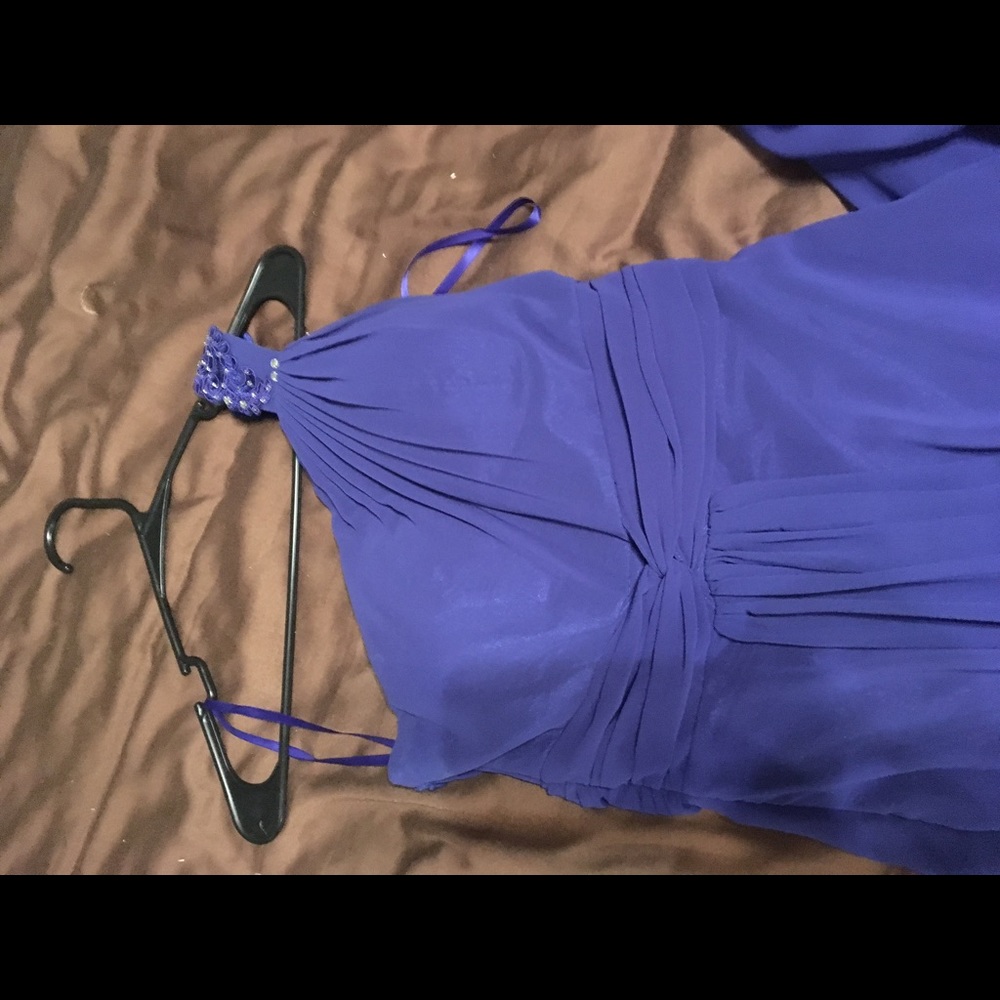 Gown - Picture 2 of 2