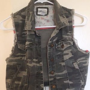 Cute Forever 21 Vest