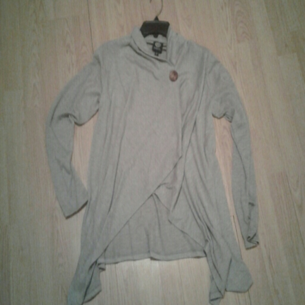 Light-weight cardigan