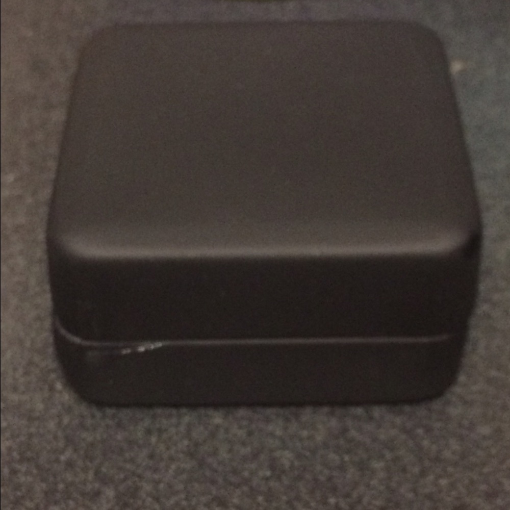 Cubic Zirconia Fine silver plated earrings - Picture 4 of 4