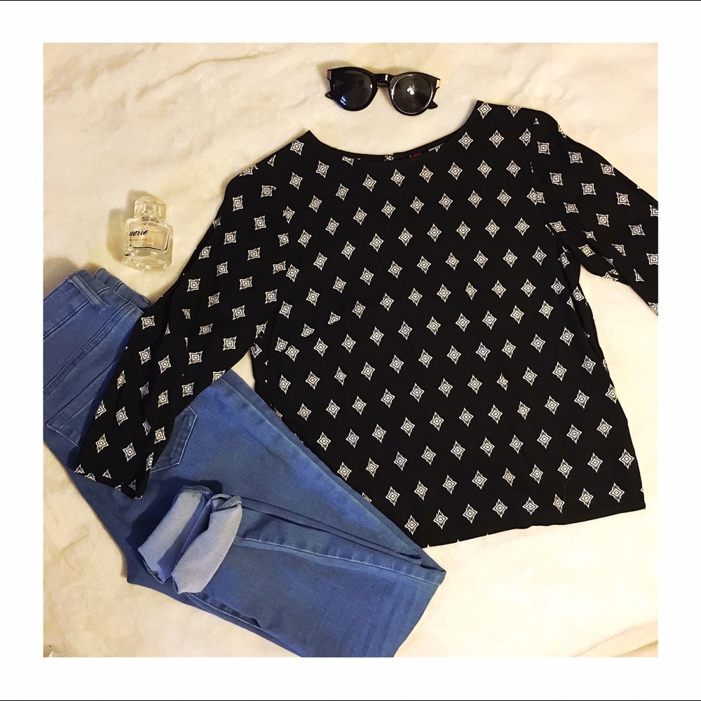 H&M slightly cropped top