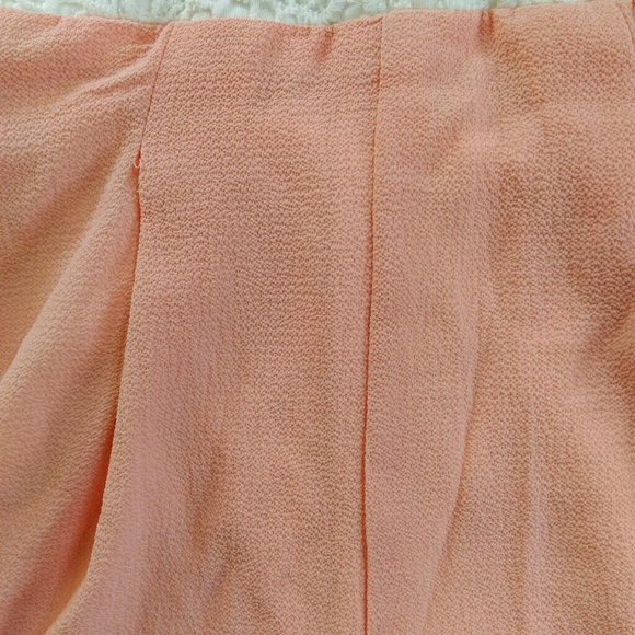 ⛔️SOLD⛔️Tea & Cup Romper - Picture 5 of 8