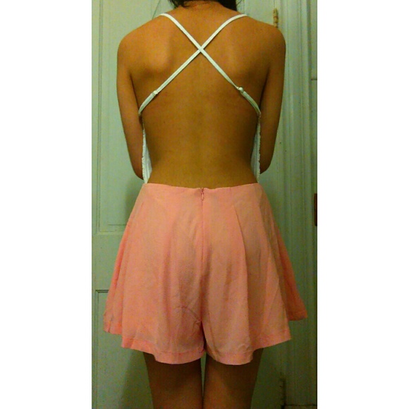 ⛔️SOLD⛔️Tea & Cup Romper - Picture 7 of 8