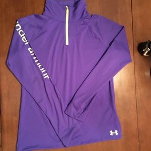 Under Armour Youth XL top