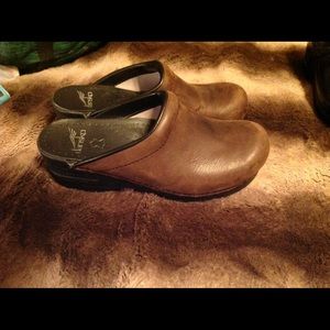 Dansko shoes size 36