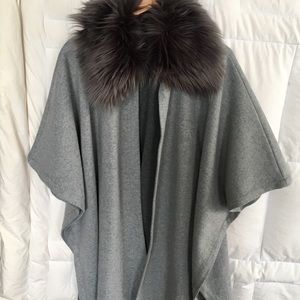 NWOT feaux fur coat