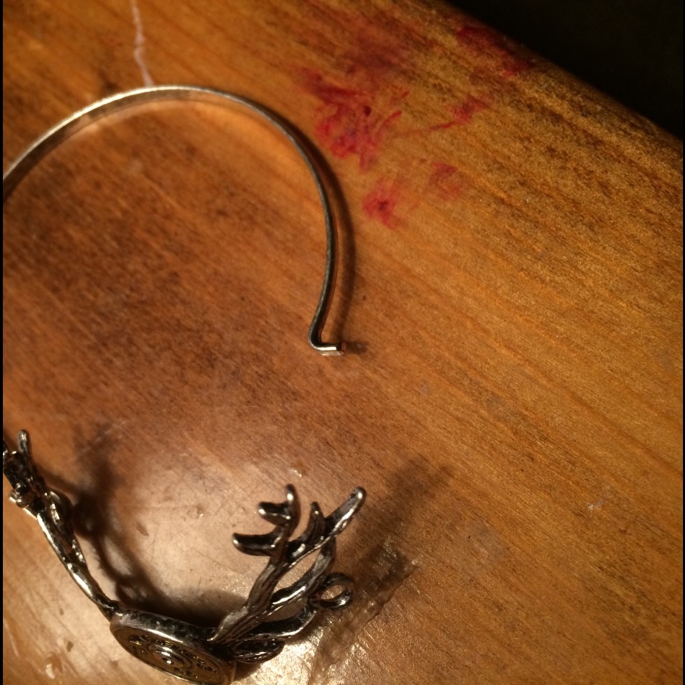 Bracelets - Picture 4 of 5