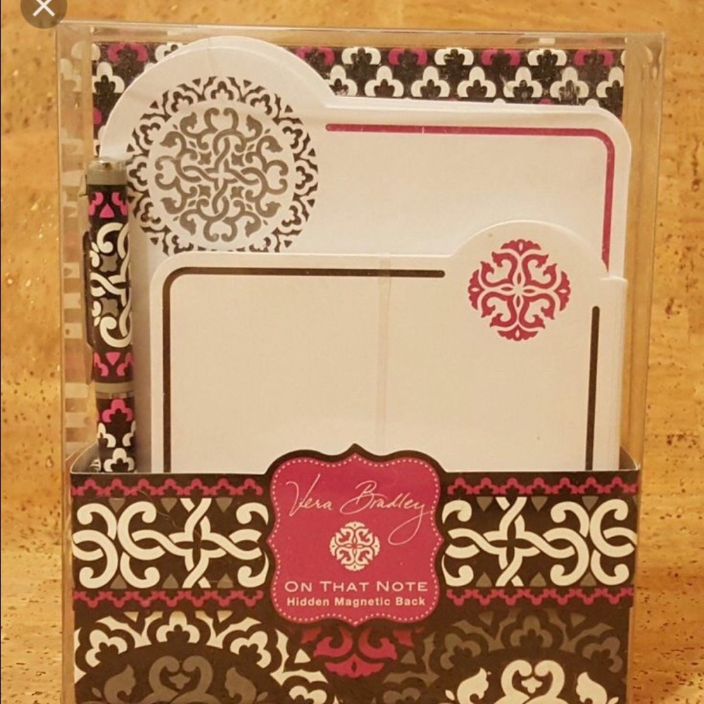 💞 LOOKING FOR:Canterberry magenta on that note 💞