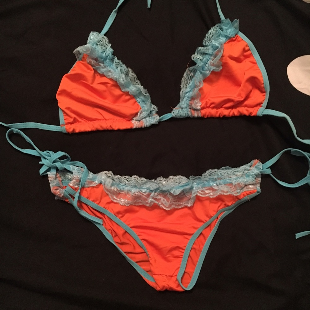 New lace trim bikini