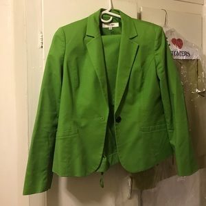 Green two piece pant suit - Jones Studio