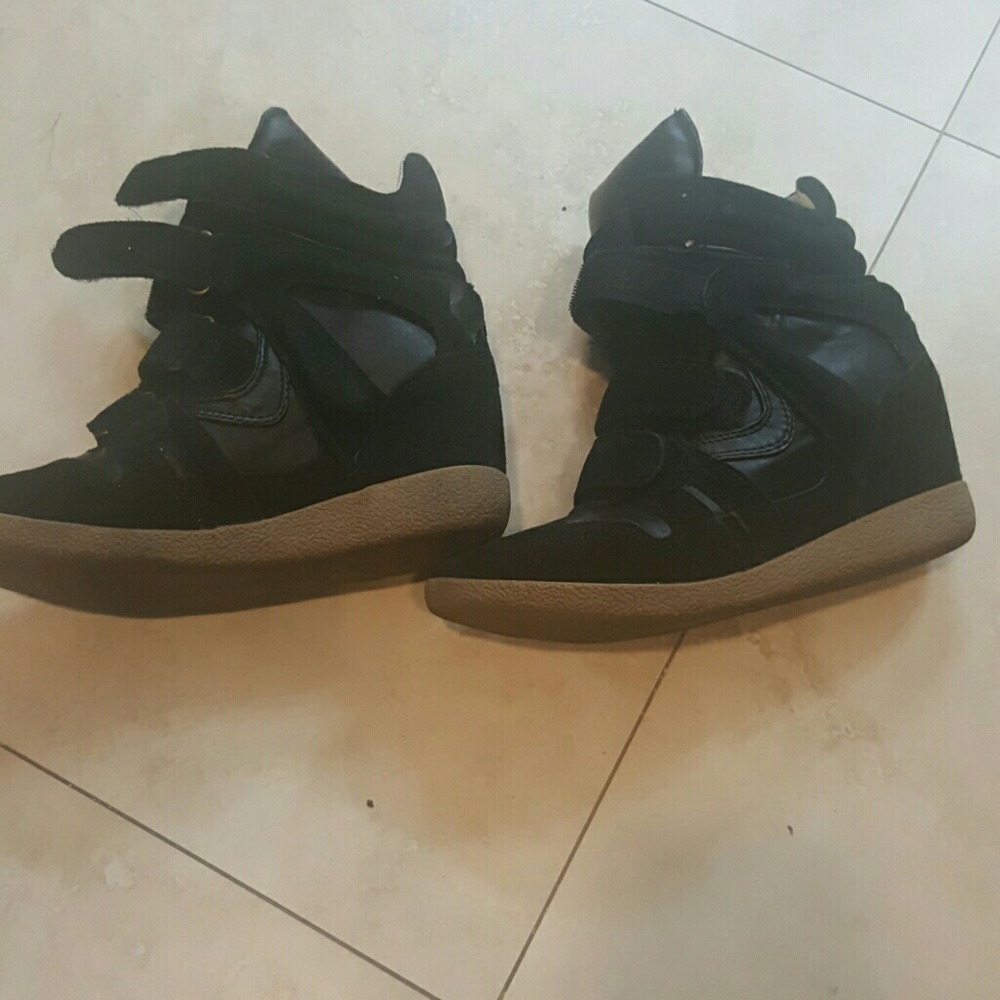 Black Steve Madden Hilight