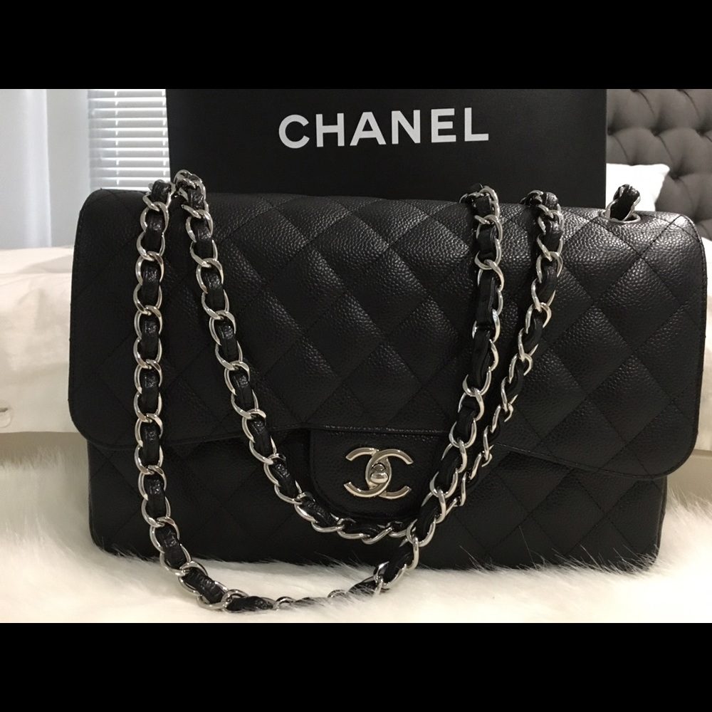 Chanel caviar jumbo w silver hardware