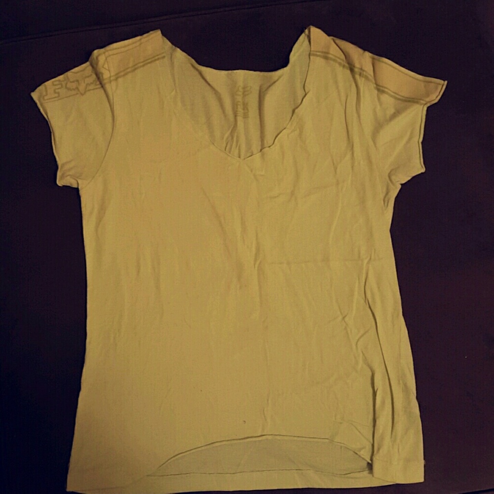 Off the shoulder yellow foxy t-shirt