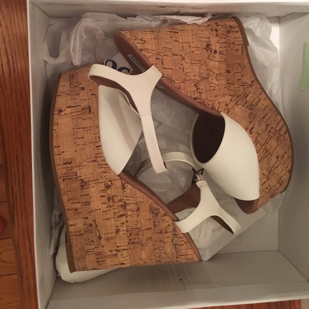 Steve Madden white leather wedges 8.5