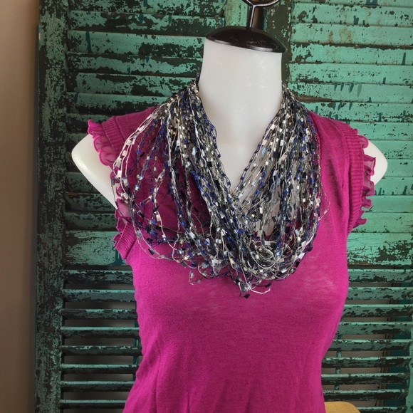 Cutest Accessory Versatile and FUN - Picture 2 of 4