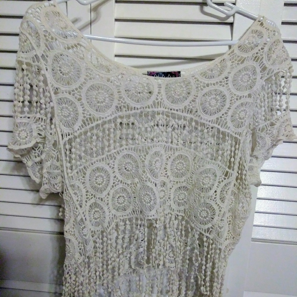Lace fringed top small