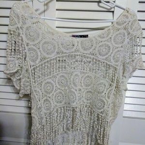 Lace fringed top small