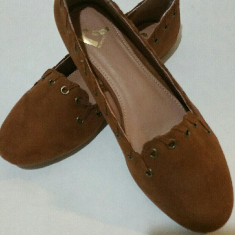 R2 flat SUEDE